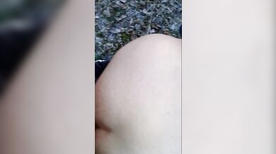 Interminabile scopata gay nel parco