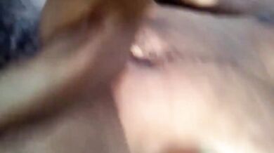 Sega e pompino outdoor di coppia gay interrazziale