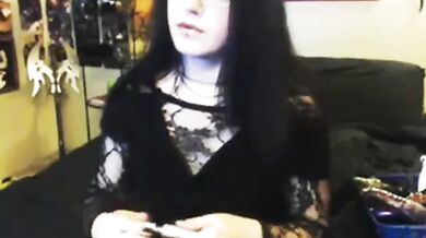 Ragazza carina con gli occhiali...