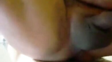 Nonno scopa senza sella