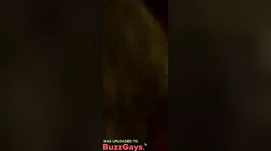 Nonno scopa senza sella