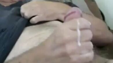 Bell'uomo maturo che viene