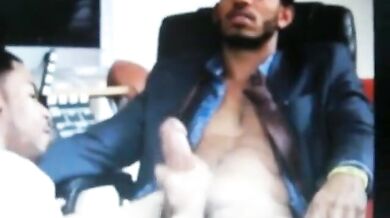 Pompino  a un cazzone nero di 12 pollici