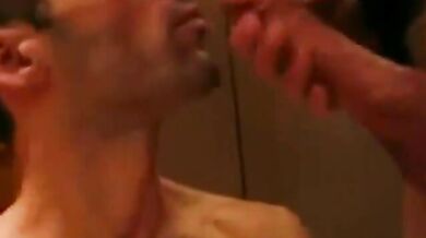 Pompino a cazzo enorme