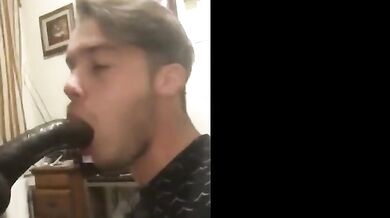 Pompino a grosso cazzo nero