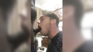 Pompino a grosso cazzo nero