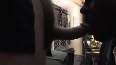 Bel nero ingoia la sborra di cazzi bianchi