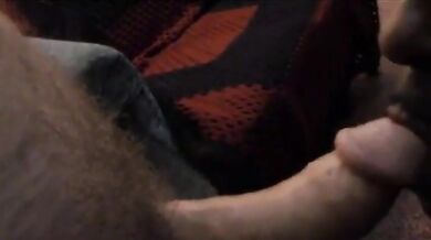 Bel nero ingoia la sborra di cazzi bianchi