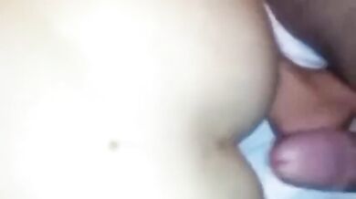 Papà mi scopa il culo nudo