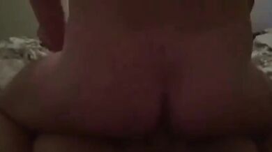 Papà mi scopa il culo nudo