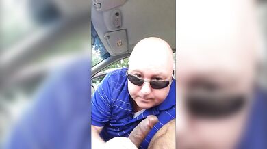 Succhio un bel cazzone nero la mattina presto al parco