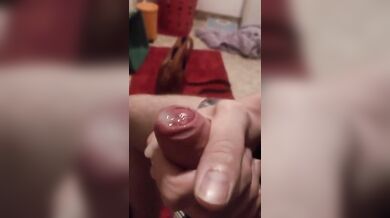 Studente tedesco si masturba e sborra copiosamente