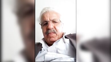 Arabo maturo si masturba in cam