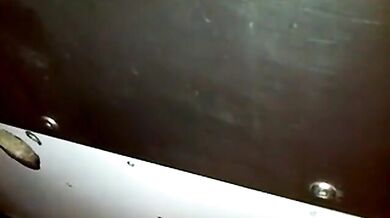 Succhia un cazzo con ingoio...