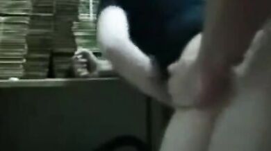 Gay arrapato scopato al lavoro