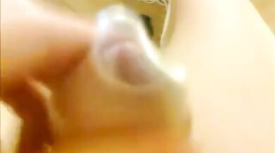 Bel ragazzo scandinavo si masturba