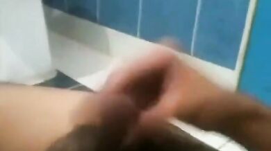 Filippino arrapato si masturba