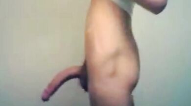 Un cazzo enorme e tanta sborra