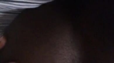 Teen nero arrapato vuole i cazzi più grandi nel culo