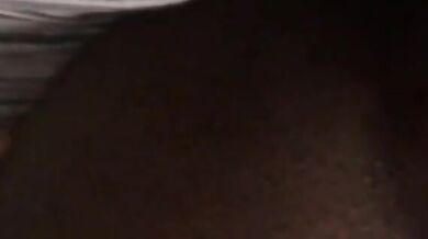 Teen nero arrapato vuole i cazzi più grandi nel culo