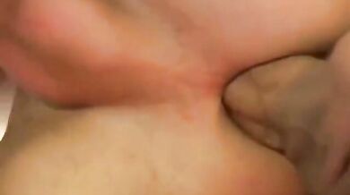 Coppia di ragazzi che scopano