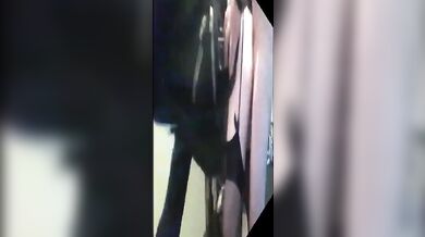 Culo stretto + cazzo duro = creampie