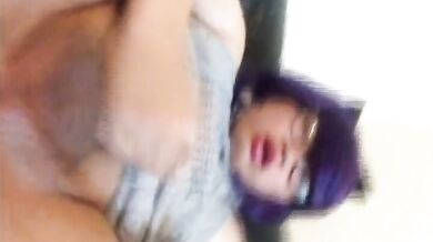 Sissy asiatica si masturba in maglione VKS