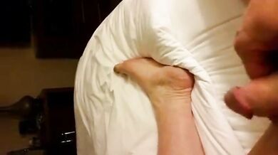 Il mio piccolo pene rasato liscio